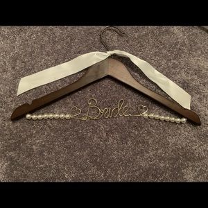 Bride hanger